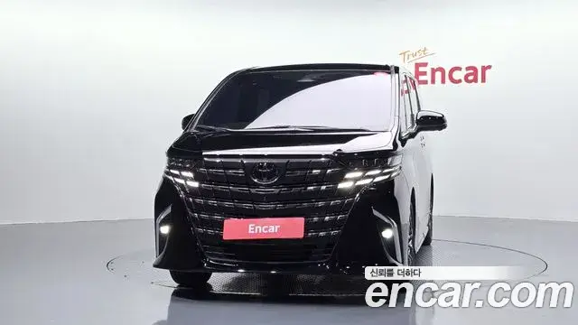 Toyota Alphard, 2025