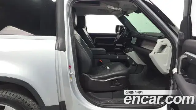 Land Rover Defender, 2021