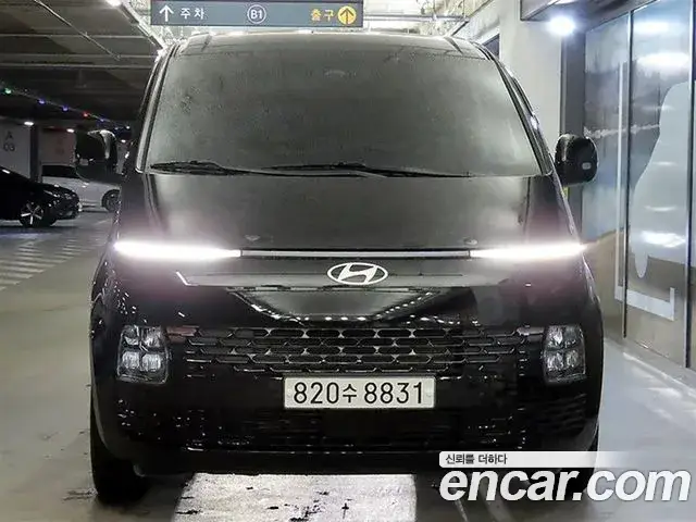 Hyundai Staria, 2025