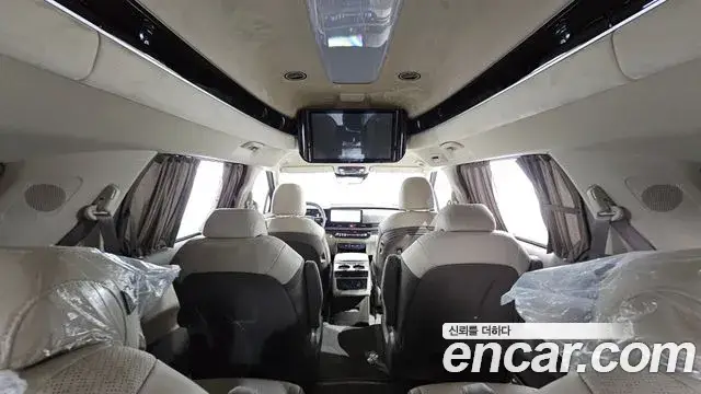 Kia Carnival, 2025