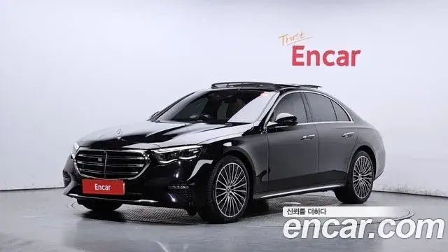 Mercedes-Benz E-Class, 2024