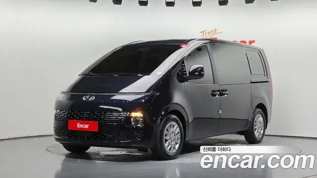 Hyundai Staria, 2023