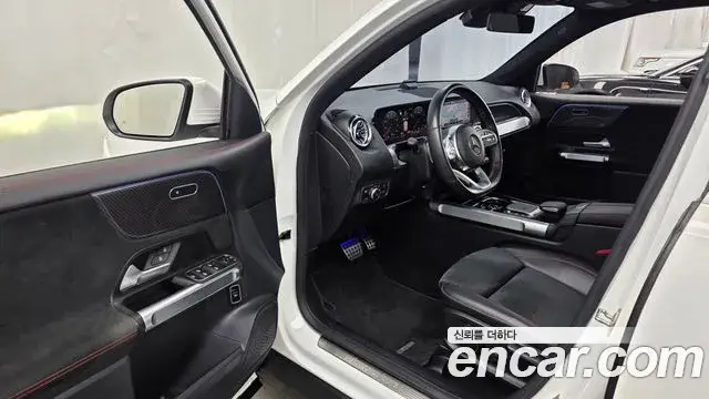 Mercedes-Benz GLB-Class, 2022
