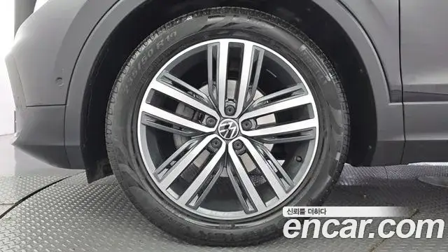 Volkswagen Tiguan, 2023