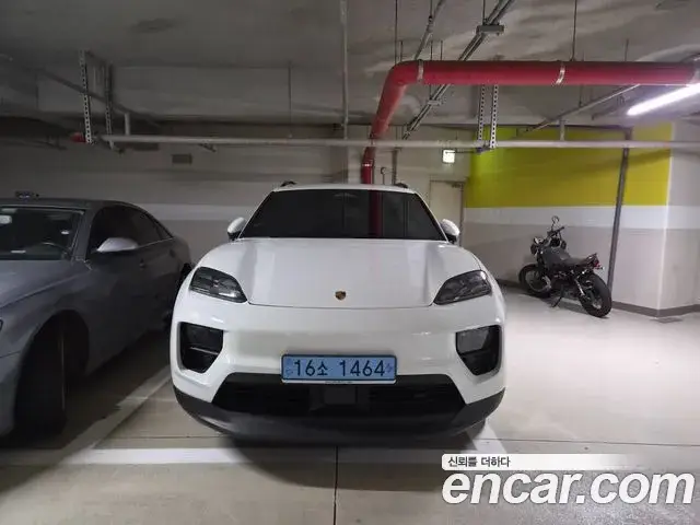 Porsche Macan EV, 2025