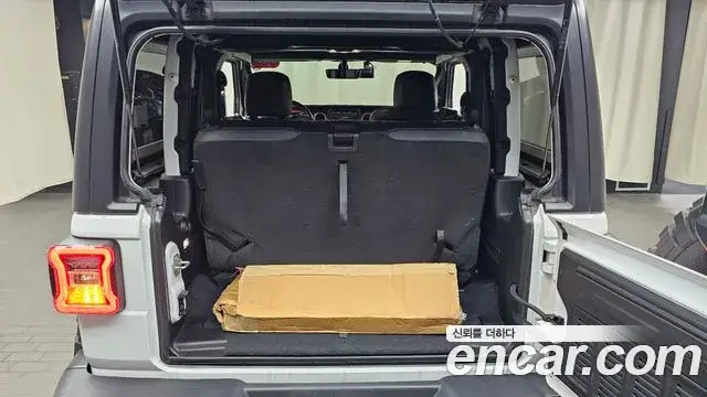Jeep Wrangler, 2021
