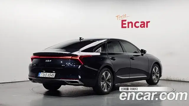 Kia K8, 2022