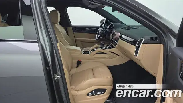 Porsche Cayenne, 2021