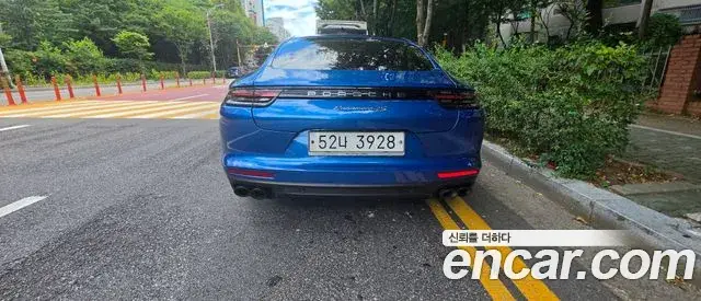 Porsche Panamera, 2018