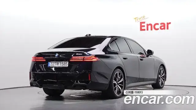 BMW 5 Series, 2024