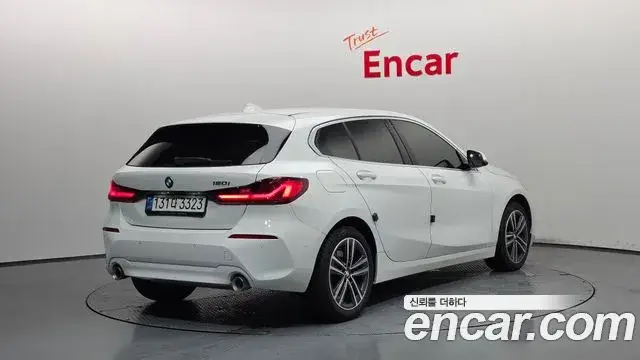 BMW 1 Series, 2021
