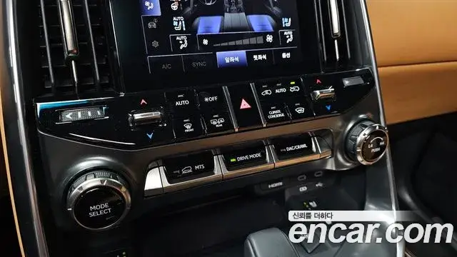 Lexus LX, 2025