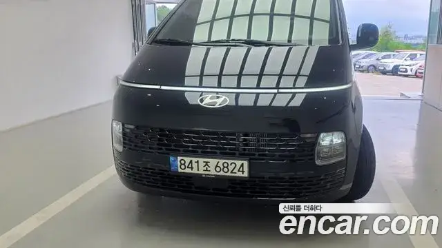 Hyundai Staria, 2023