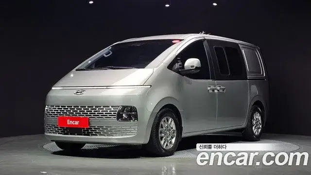 Hyundai Staria, 2021