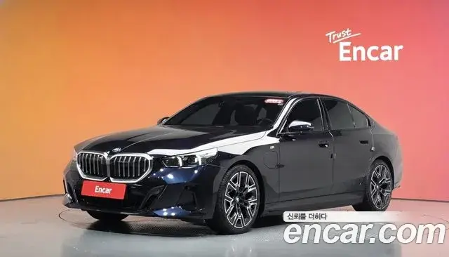BMW 5 Series, 2024