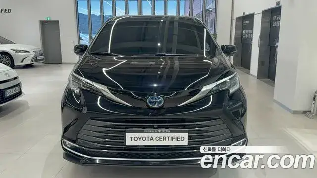 Toyota Sienna, 2025