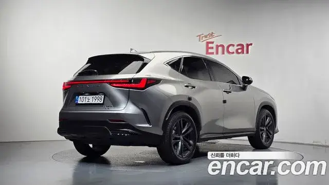 Lexus NX350h, 2023