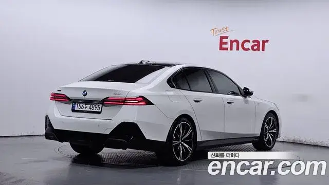 BMW 5 Series, 2025