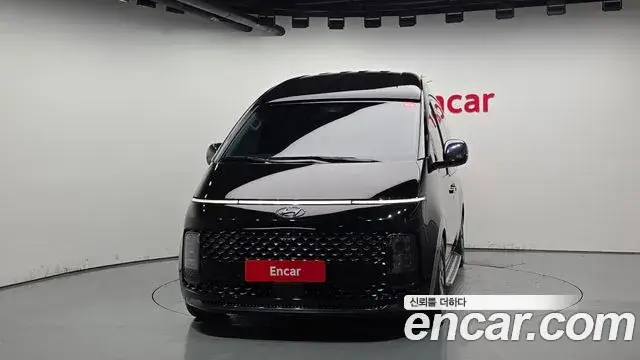 Hyundai Staria, 2022