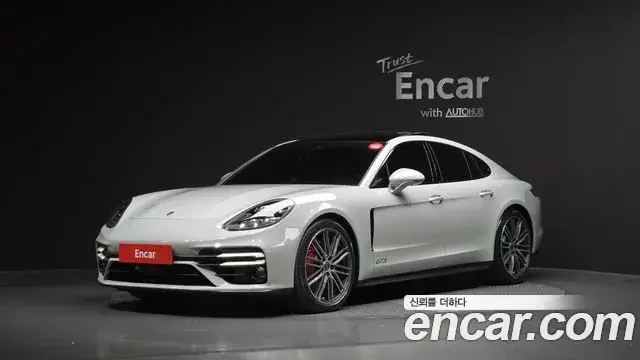 Porsche Panamera, 2024