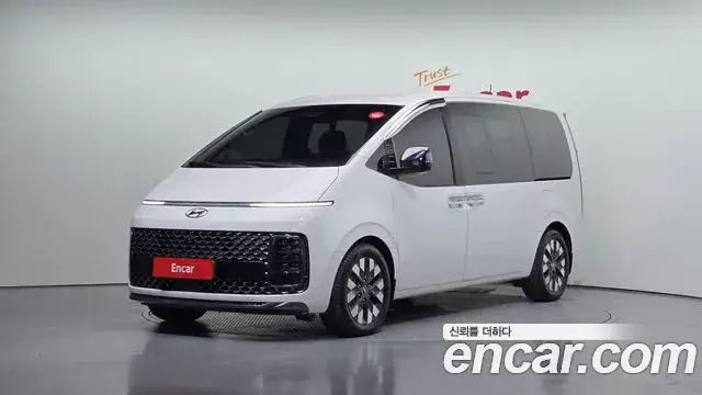 Hyundai Staria, 2022