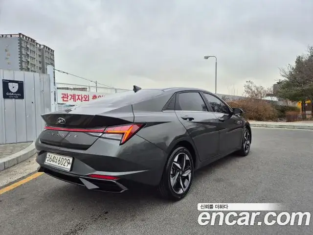 Hyundai The New Avante Hybrid, 2020