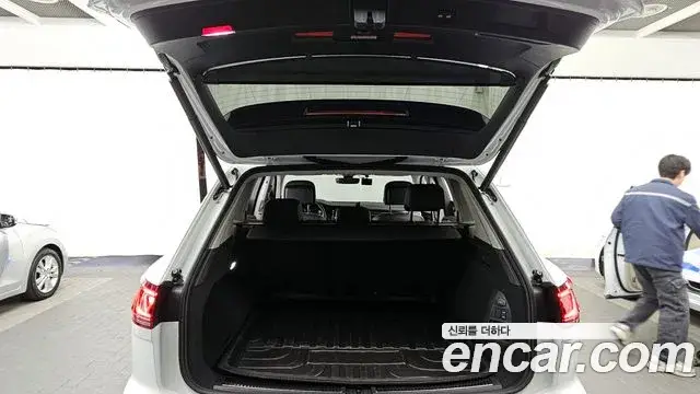 Volkswagen Touareg, 2025