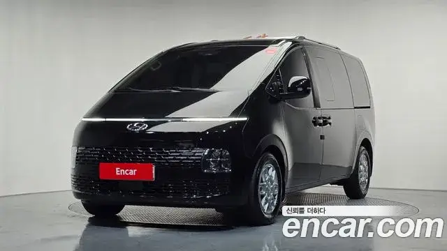 Hyundai Staria, 2022