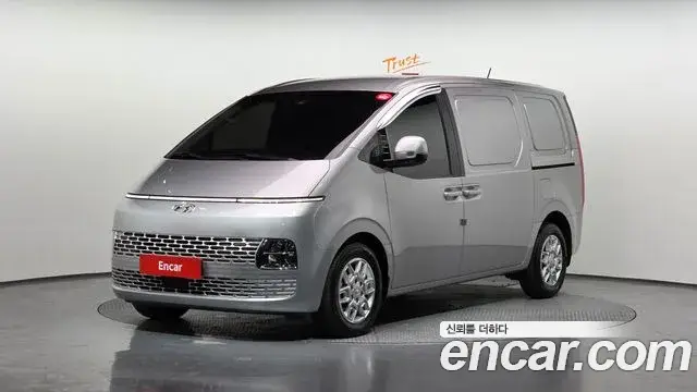 Hyundai Staria, 2022