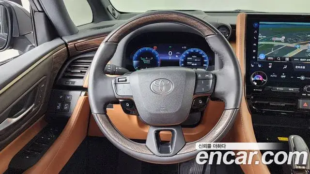 Toyota Alphard, 2025