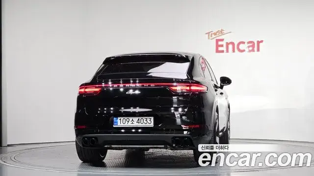 Porsche Cayenne, 2023