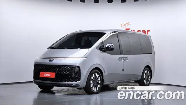 Hyundai Staria, 2023