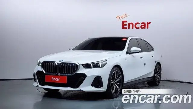 BMW 5 Series, 2025