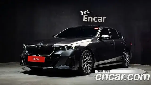 BMW 5 Series, 2025