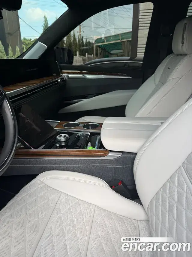 Cadillac Escalade, 2025