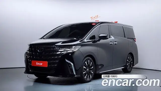 Toyota Alphard, 2024