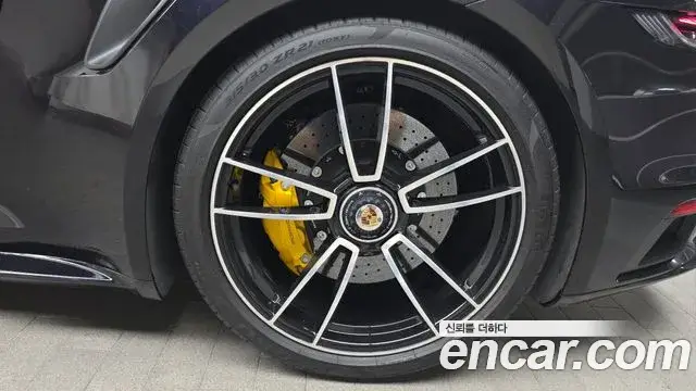 Porsche 911, 2021