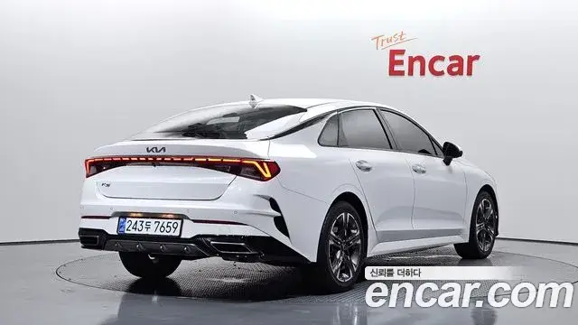 Kia K5, 2022