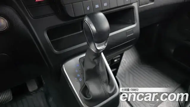 Hyundai Staria, 2021