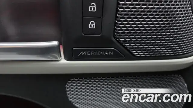 Land Rover Defender, 2021