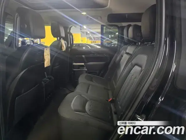 Land Rover Defender, 2020