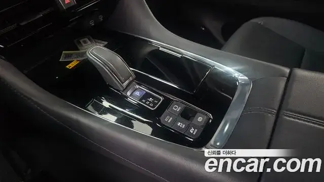 Toyota Alphard, 2023