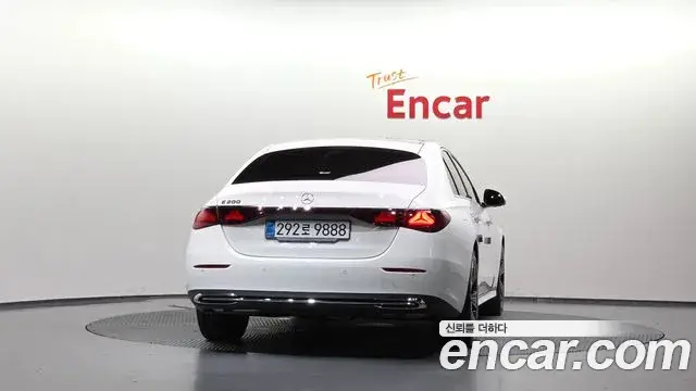 Mercedes-Benz E-Class, 2025