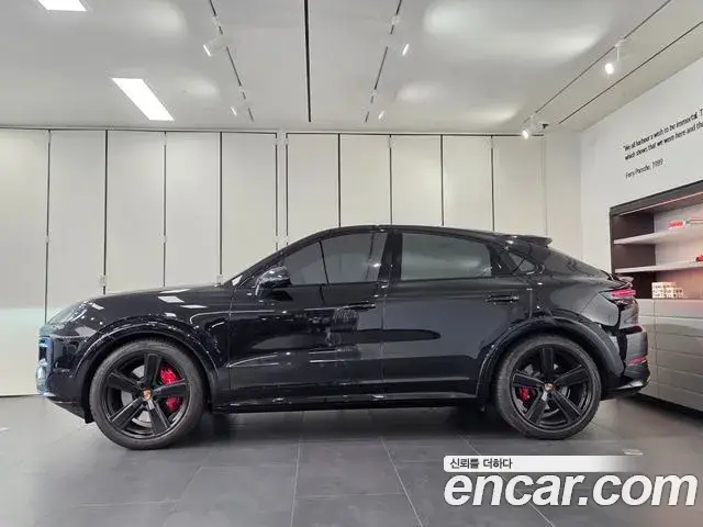 Porsche Cayenne, 2025