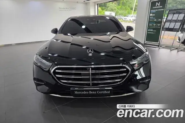 Mercedes-Benz E-Class, 2025