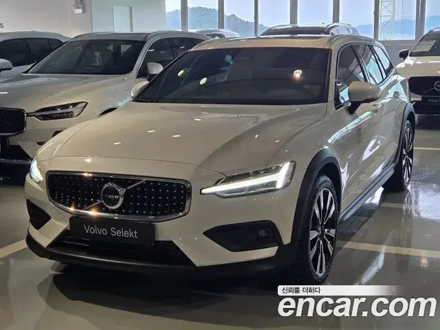 Volvo V60 Cross Country, 2026