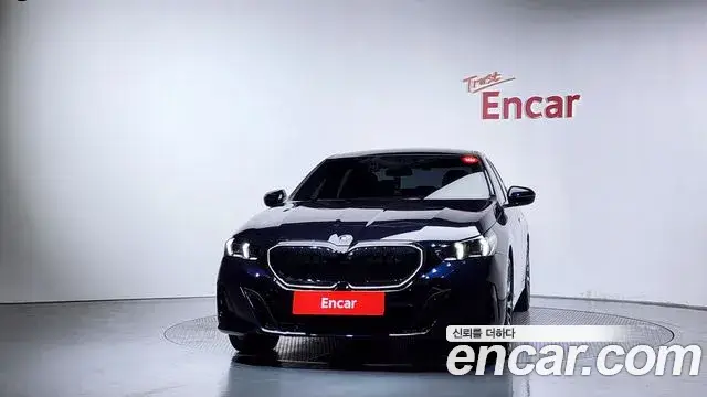 BMW 5 Series, 2025