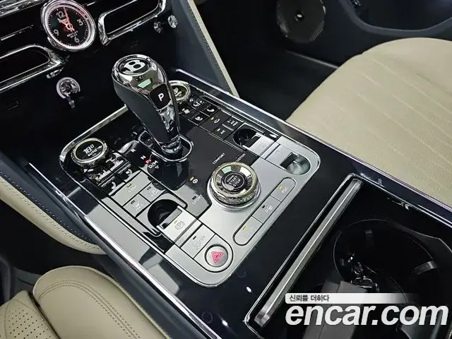 Bentley Flying Spur, 2021