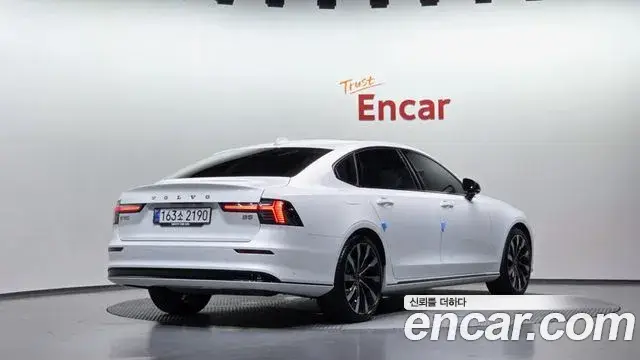 Volvo S90, 2025