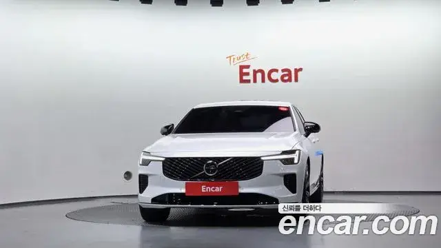 Volvo S90, 2025